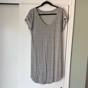Athleta Light Gray Short Sleeve T-Shirt Dress – Women’s Medium